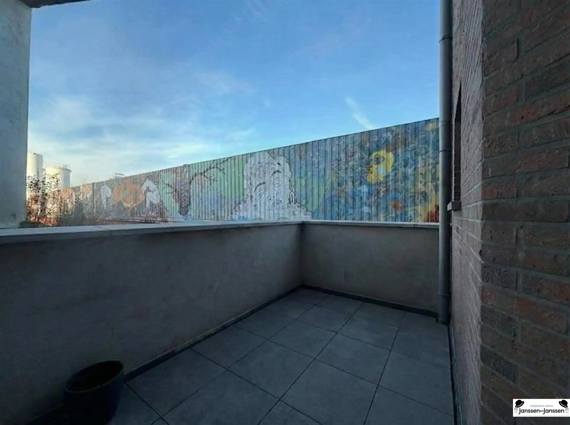 Centraal gelegen appartement met 2 slaapkamer  foto 13