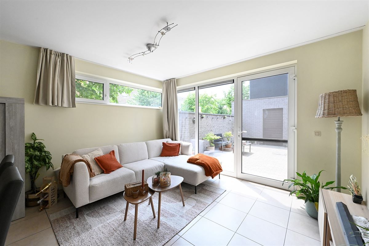 Gelijkvloersappartement met tuin en fietsenberging foto 2