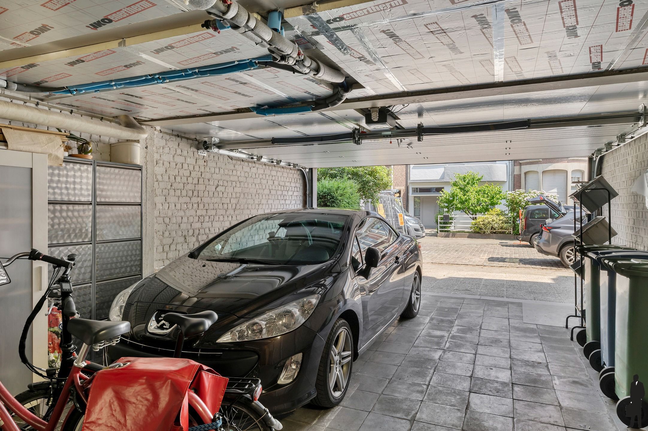 Zonnig en instapklaar appartement te koop in Pulhofwijk, Berchem foto 17