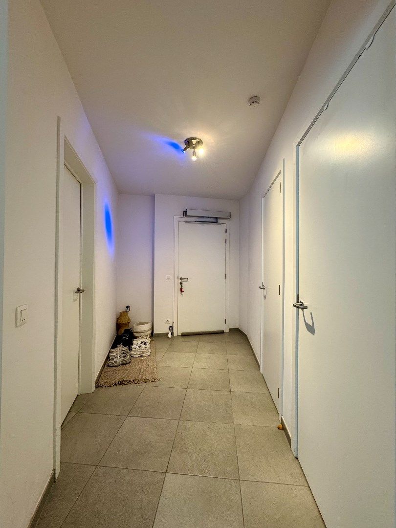 Te huur: Comfortabel, rolstoelvriendelijk en centraal gelegen gelijkvloers appartement in het hart van Vilvoorde. foto 10