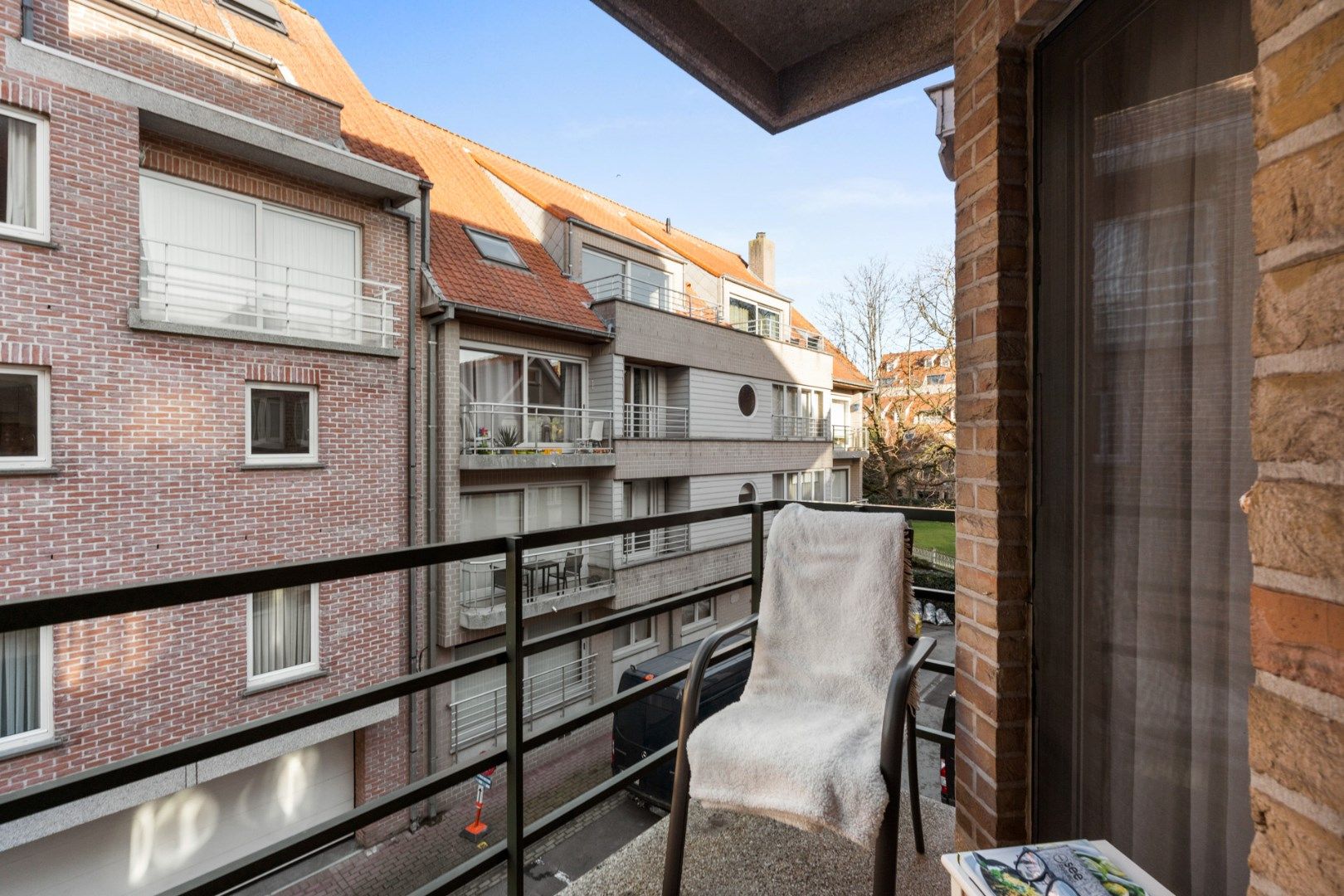 Instapklaar appartement in een zijstraat van de Lippenslaan foto 8