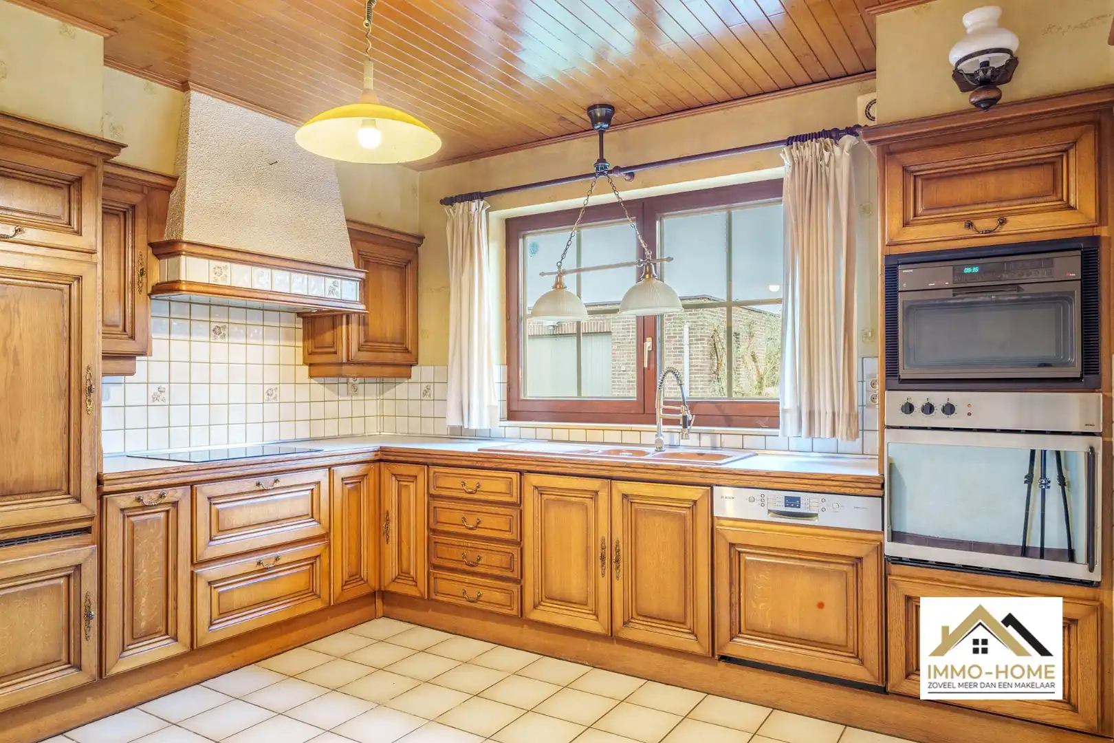 Vrijstaande woning in rustige woonwijk  foto 11