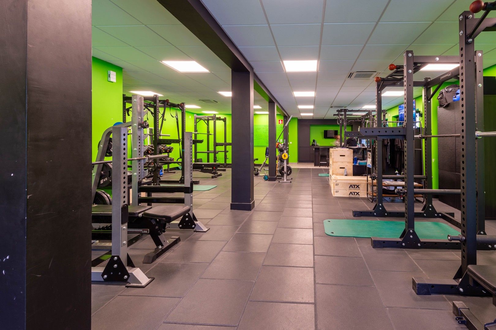 Verrassend ruim handelspand op Toplocatie! foto 10