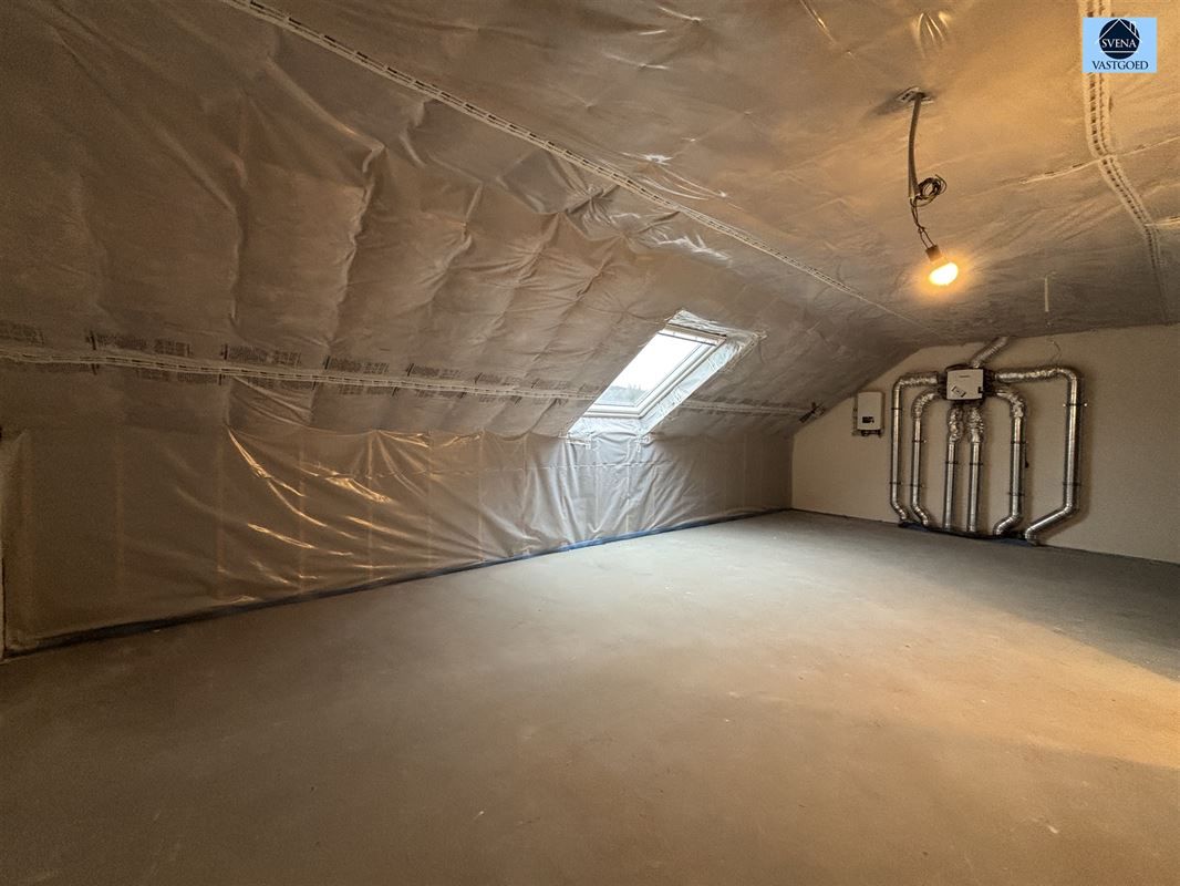 NIEUWBOUWWONING MET 4 SLAAPKAMERS EN GARAGE. foto 13