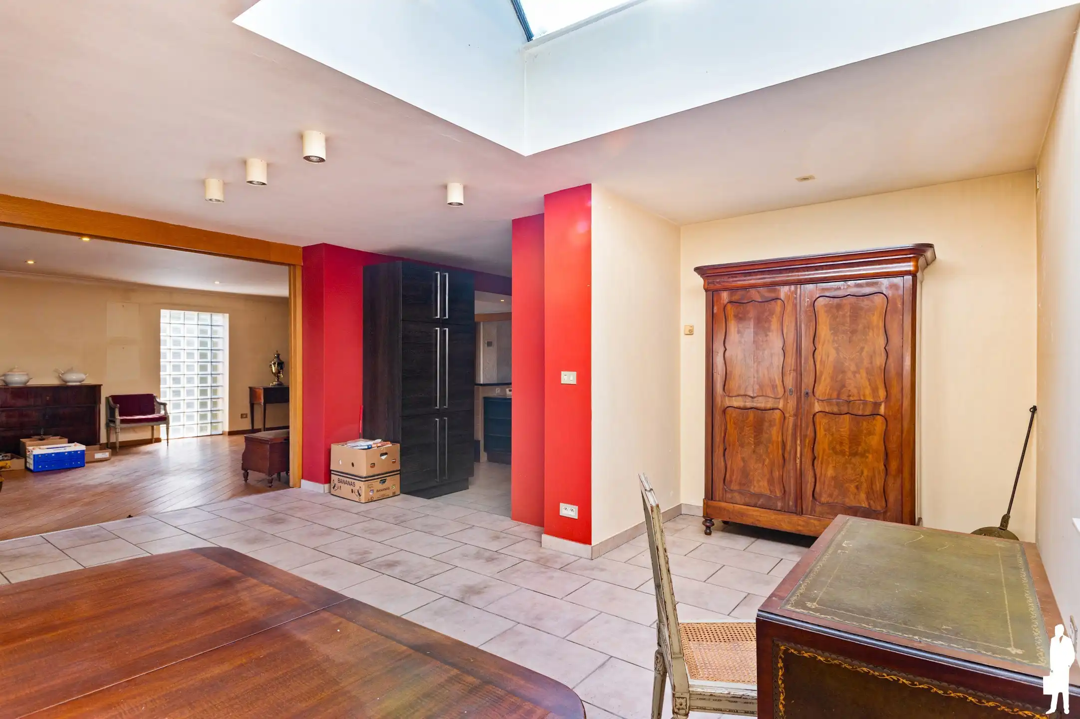 Te renoveren villa in doodlopende straat  foto 9
