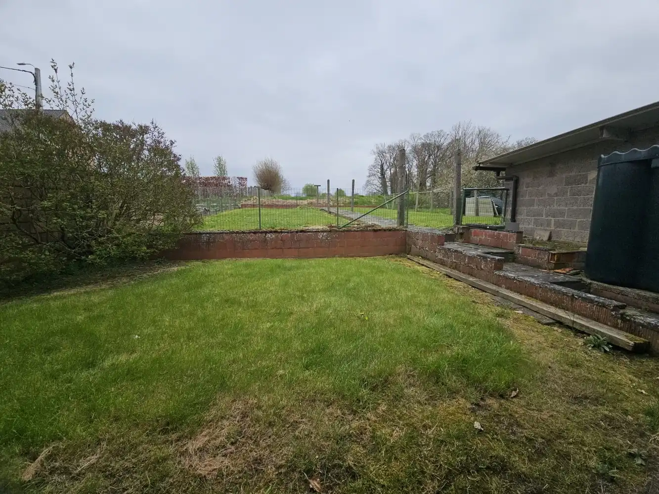 Landelijk gelegen woning met tuin foto 12