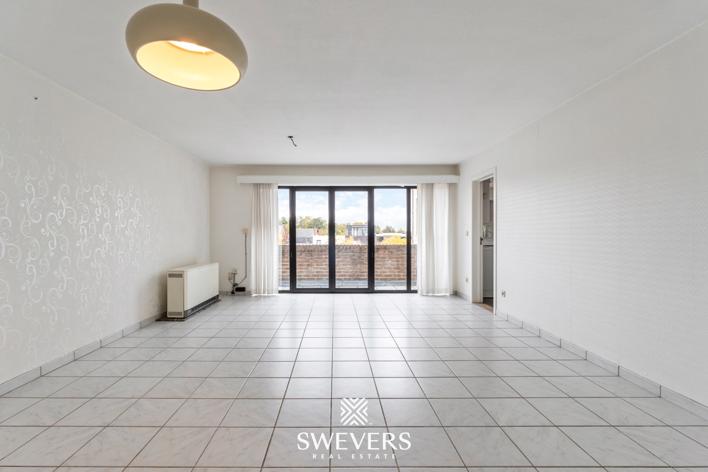 Instapklaar appartement met twee slaapkamers en autostaandplaats foto 2