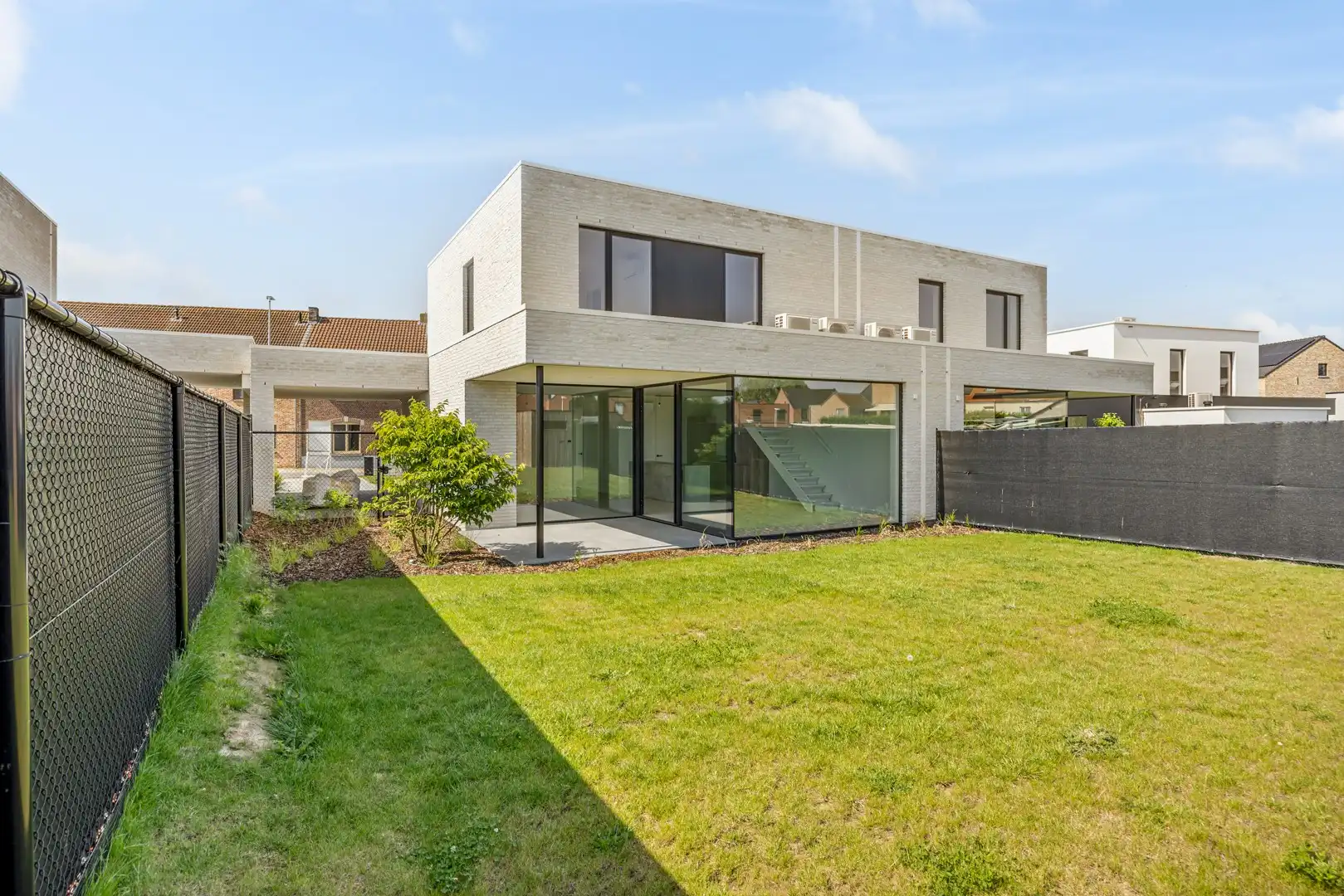 Moderne nieuwbouwwoning met hoogwaardige afwerking in Sint-Truiden (Wilderen).  Aankoop aan 6% btw mogelijk onder voorwaarden. foto 31