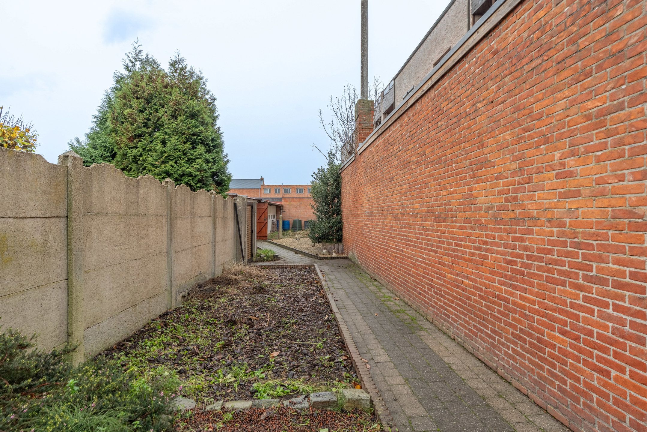 Stadswoning met 3 slpk's, tuin en dubbele garage te Turnhout foto 19