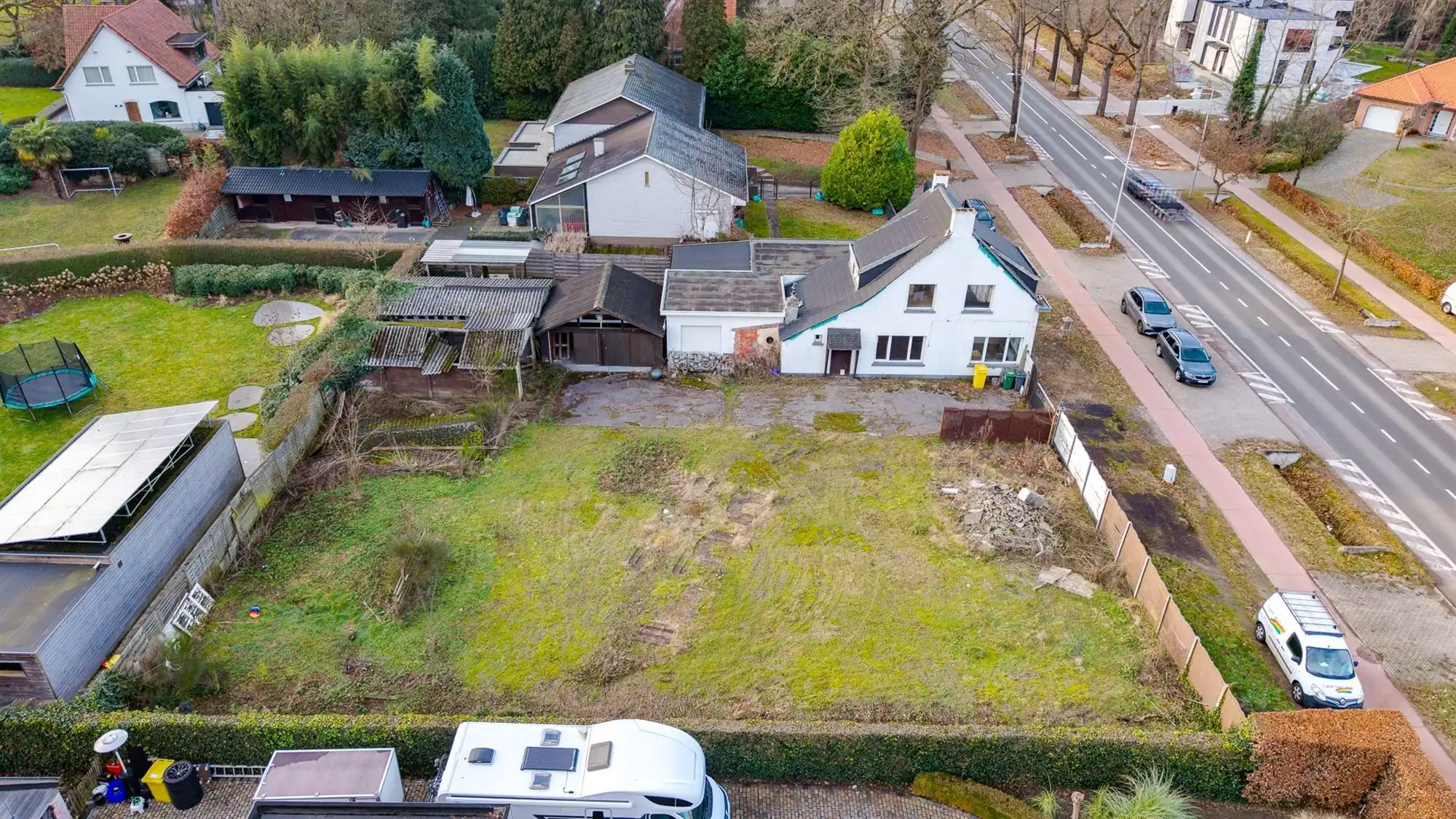 Hoofdfoto van de publicatie: Te slopen of te renoveren woning op ruim perceel van ca. 1.250 m² in Nijlen
