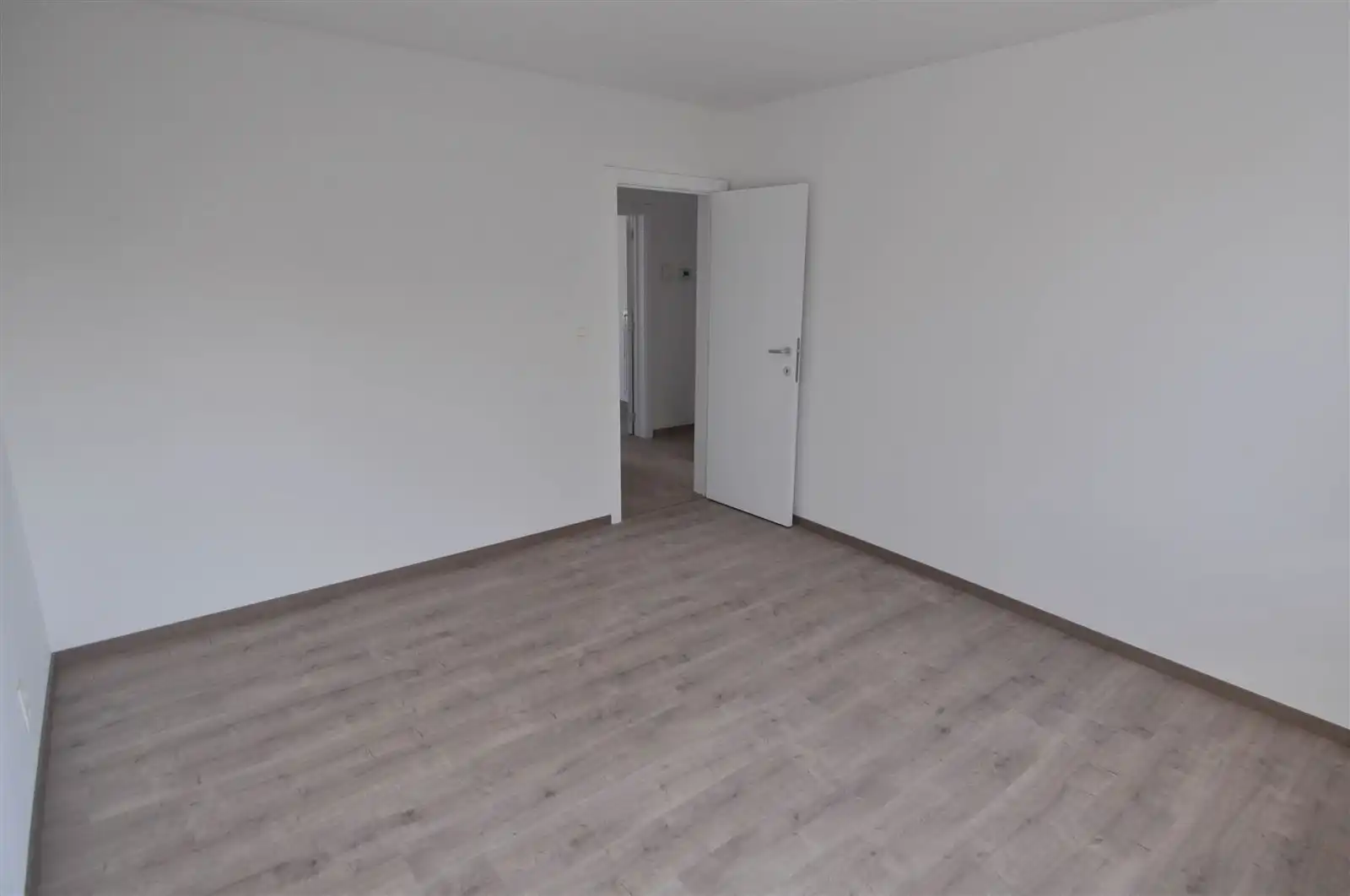 Appartement op de 2de verdieping met 2 slaapkamers foto 8