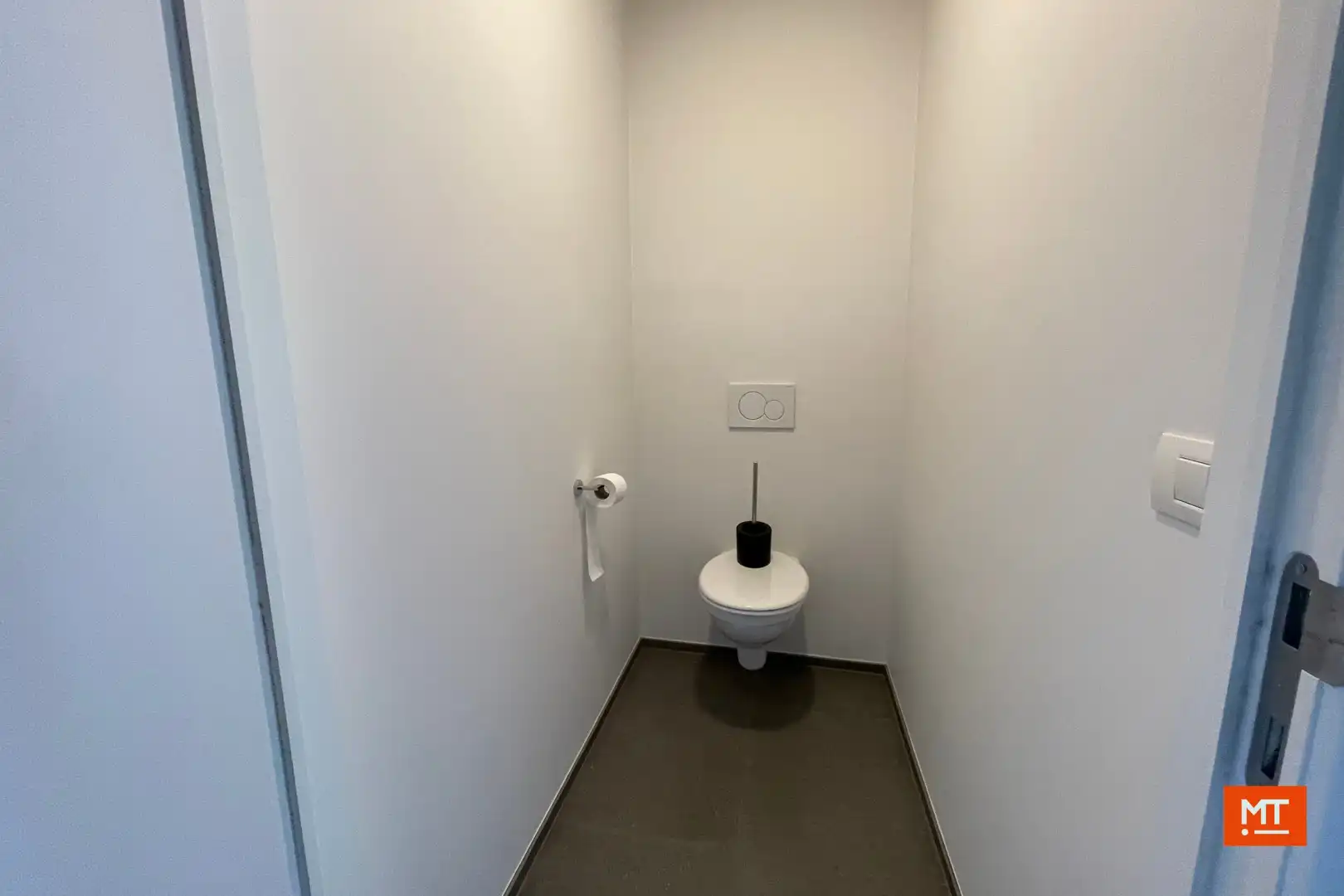 Duplex-appartement met 2 slaapkamers en ruim terras te Beselare foto 11