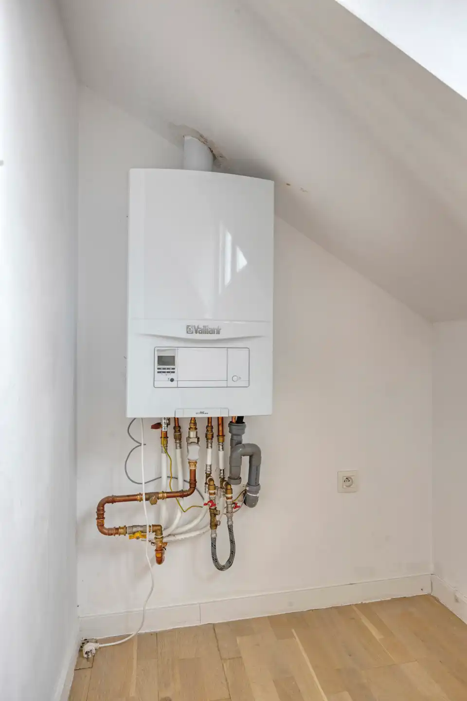 Gerenoveerde penthouse met 2 slaapkamers te centrum Tienen foto 16