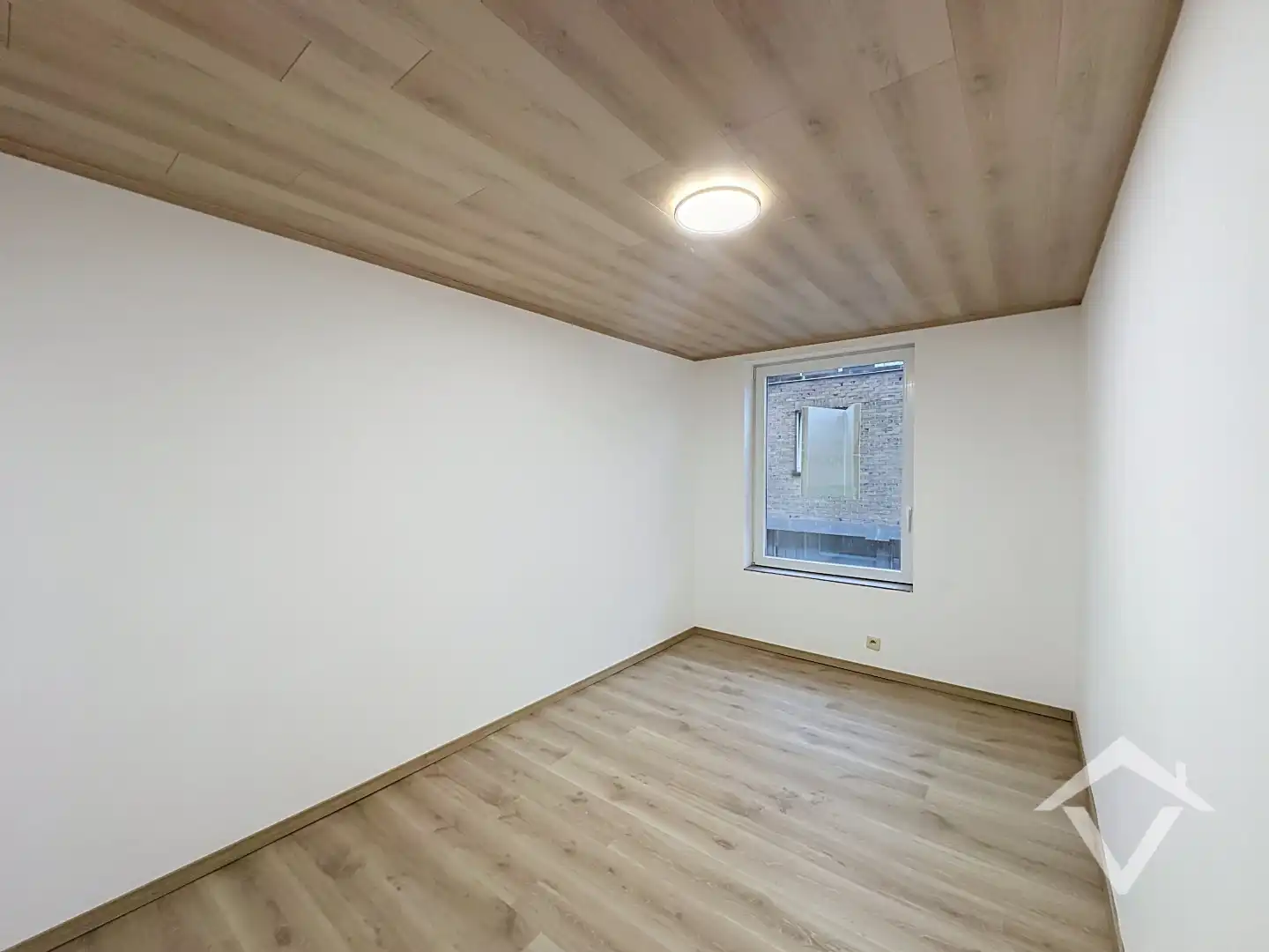 Volledig gerenoveerde woning met 3 slaapkamers en garage te Koekelare foto 23