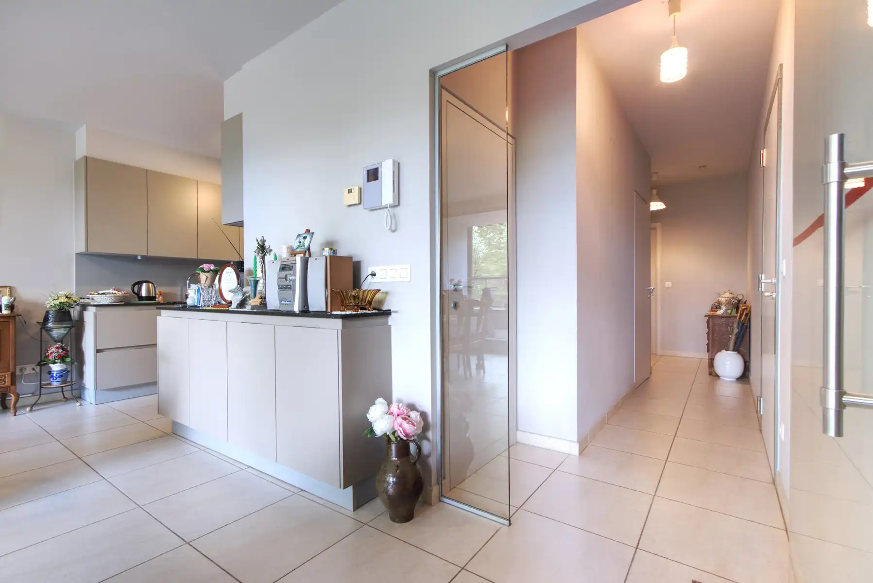 APP 2 slk - terras - kelder - parking - centrum stad - lift foto 9