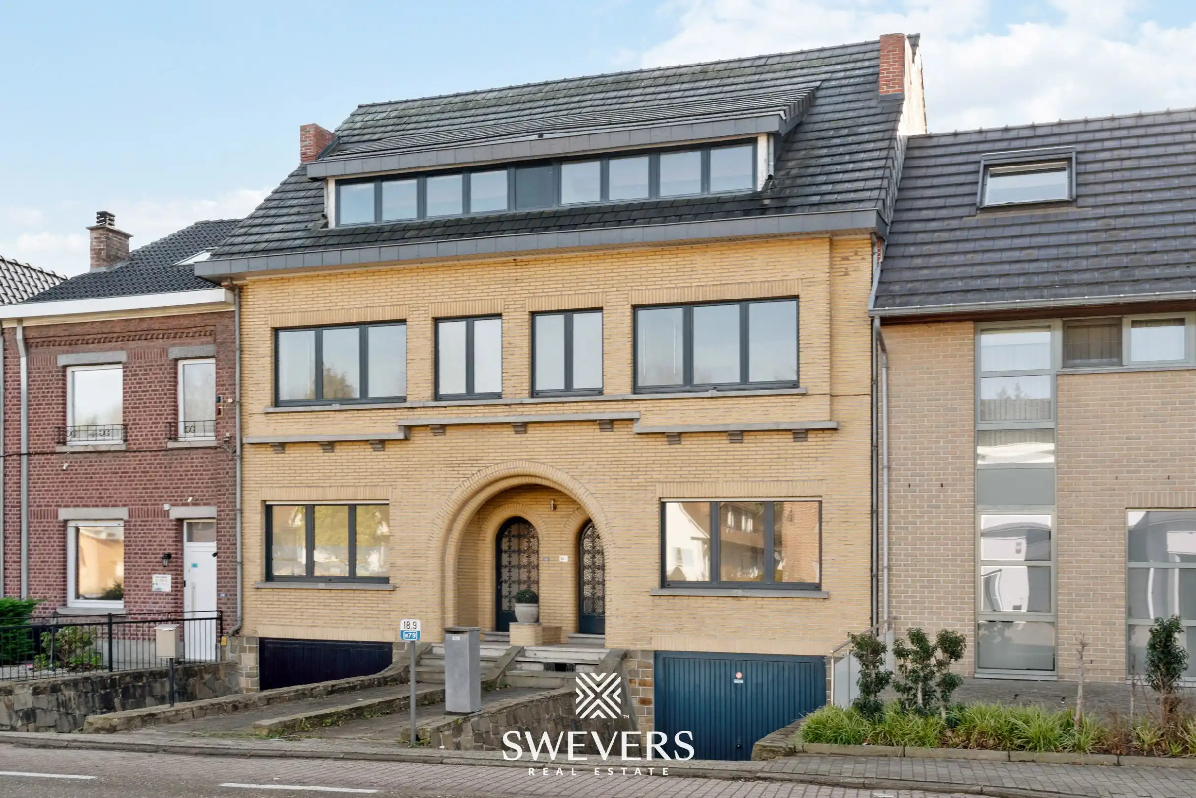 Verrassend ruime gezinswoning: 4 slaapkamers, garage, kelder & zolder foto 30