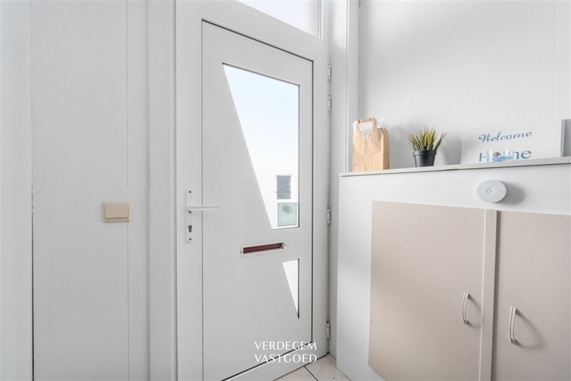 Woning met magazijn van ca. 125m² in de Gentse rand foto 11