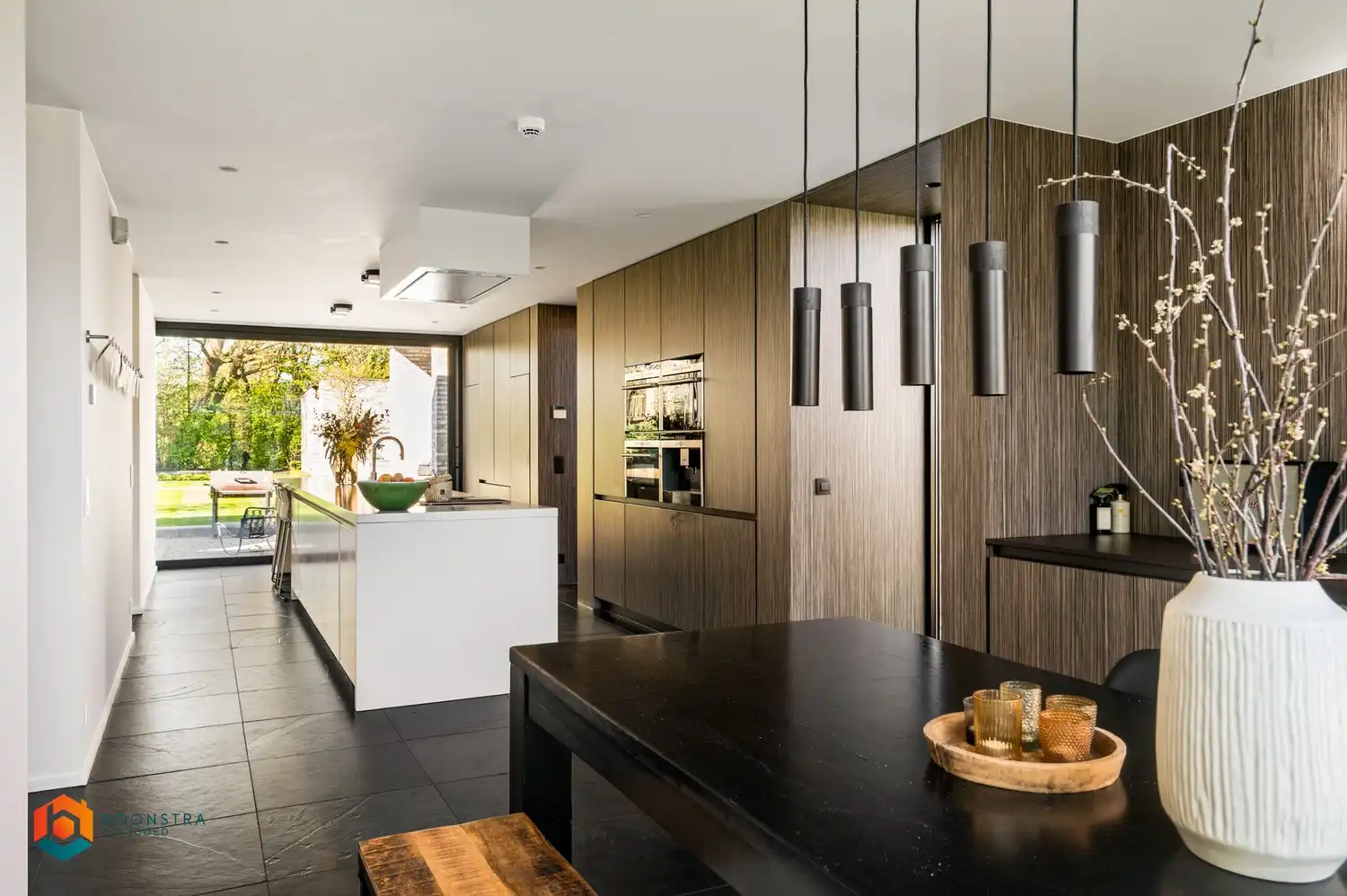 Energiezuinige villa met zwembad, wellness en praktijkruimte op een perceel van 998 m² te Putte foto 24