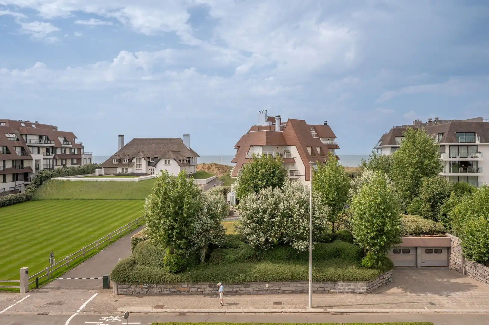 Hoekappartement van 130m² gelegen in een villa residentie in het Zoute. foto 16