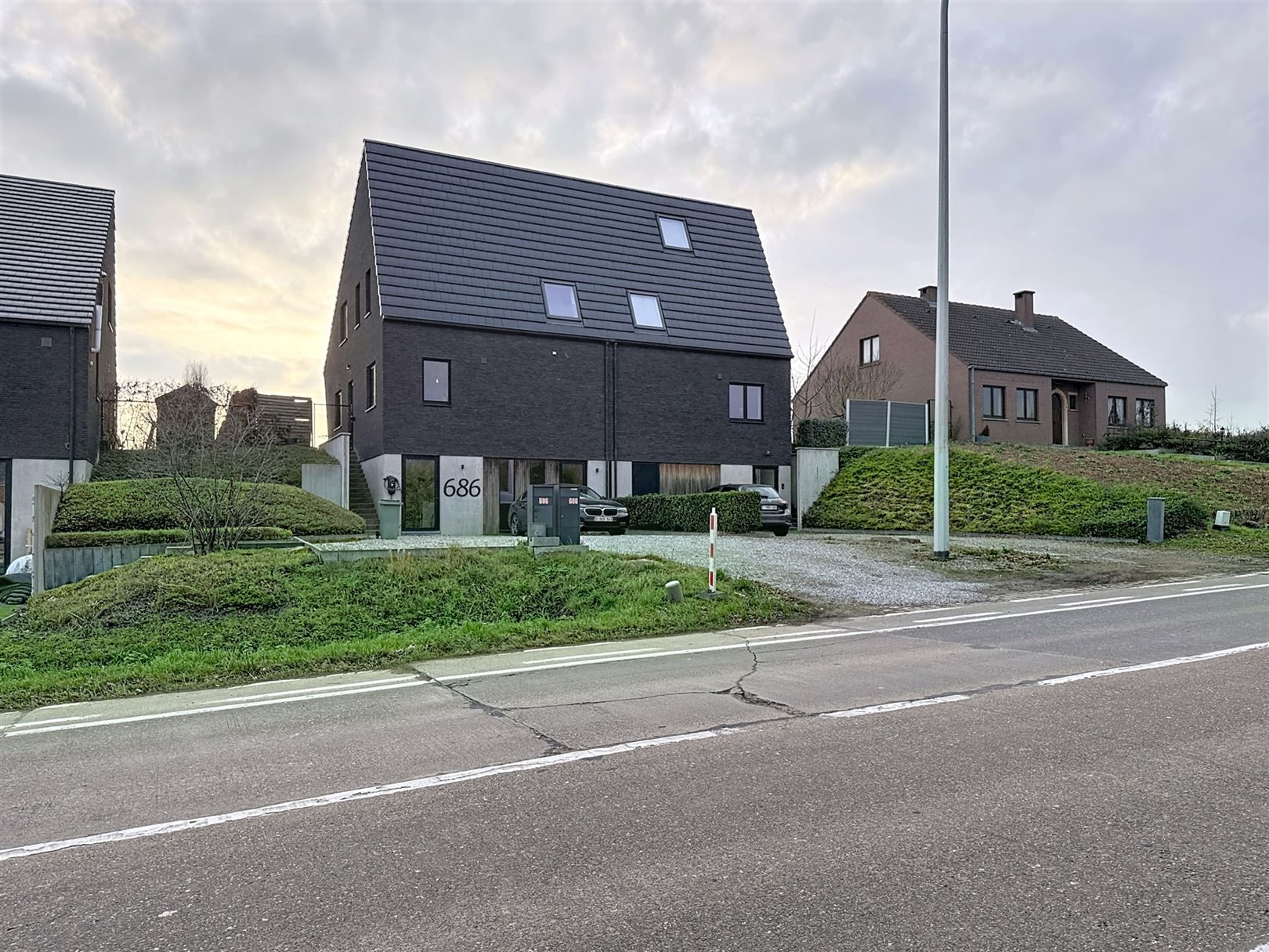 Moderne woning met 3 slpks, tuin, parking foto 31