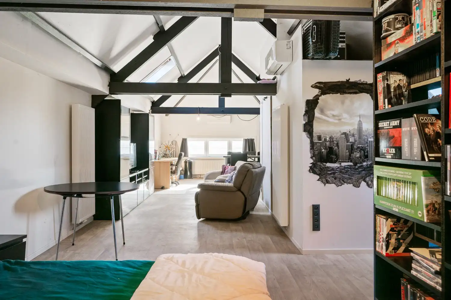 Authentieke woning met 4 slpkrs, loft en magazijn te O-L-V-Waver foto 19