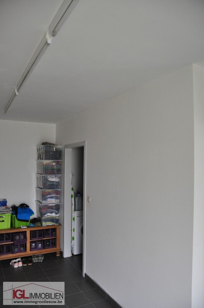 Volledig gerenoveerde en smaakvol ingerichte hoeve met uitzicht op de Pajotse velden foto 18