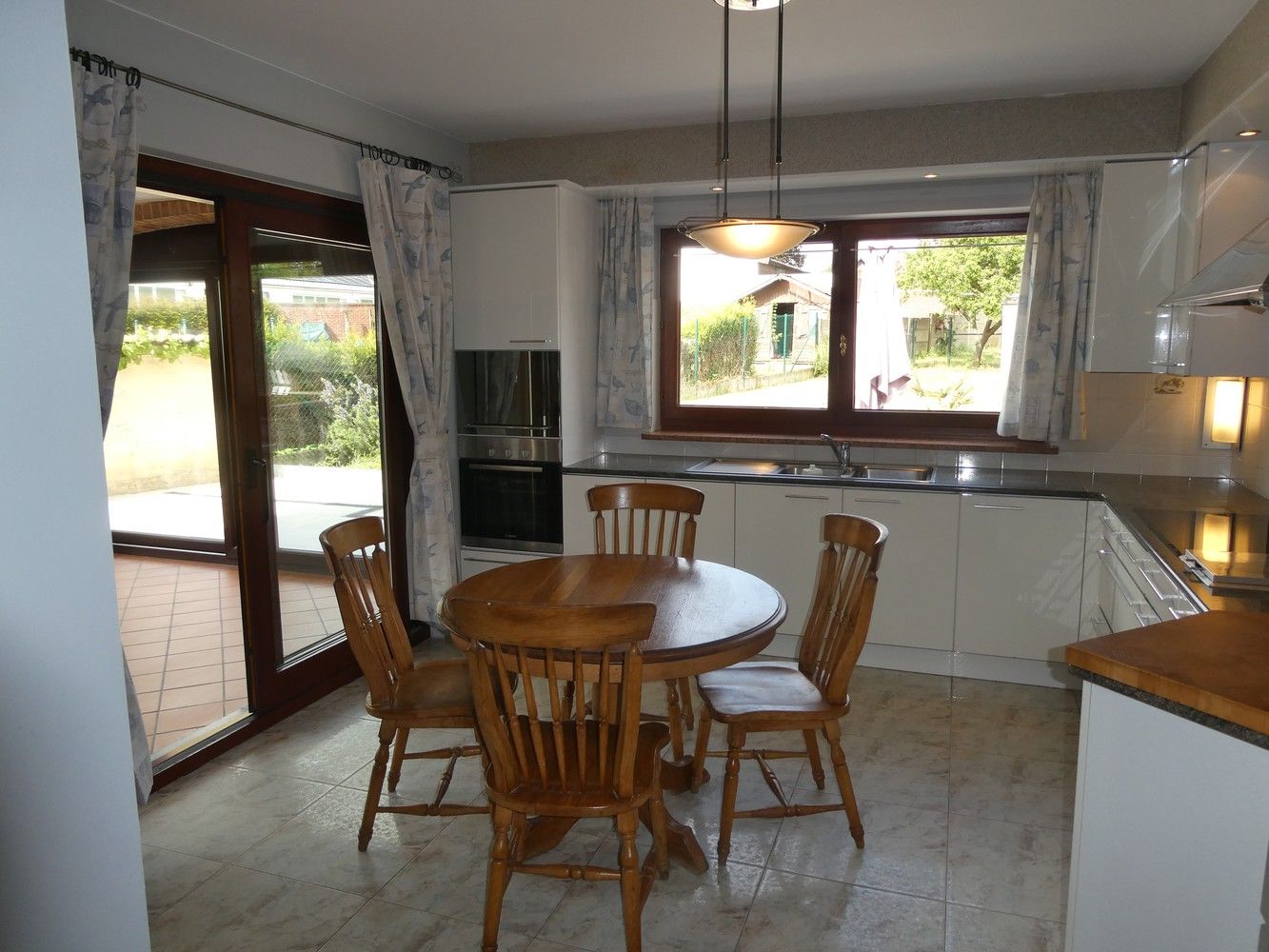 Zeer ruime  woning - 4 slpk + multifunctionele ruimte + tuin foto 7