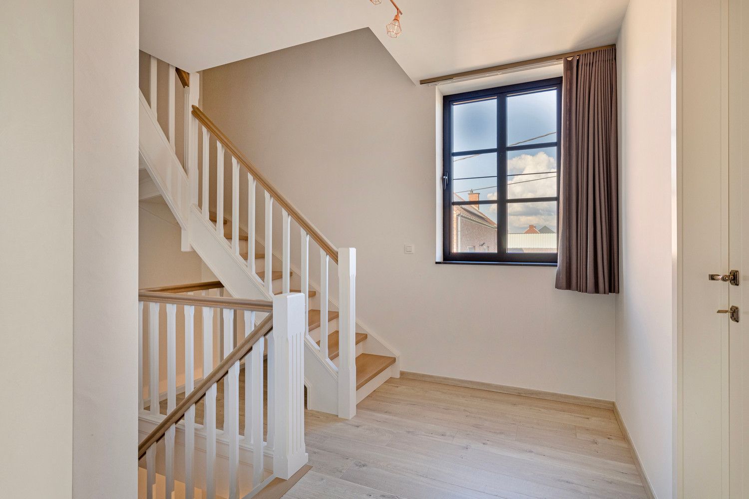 LUXUEUZE WONING MET HIGH-END AFWERKING- 3 SLPKS -  E-PEIL 39! foto 30
