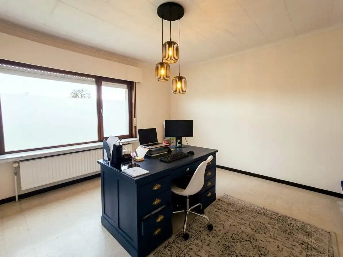 ALLEENSTAANDE GELIJKVLOERSE WONING MET 3 SLAAPKAMERS TE MEIGEM foto 9