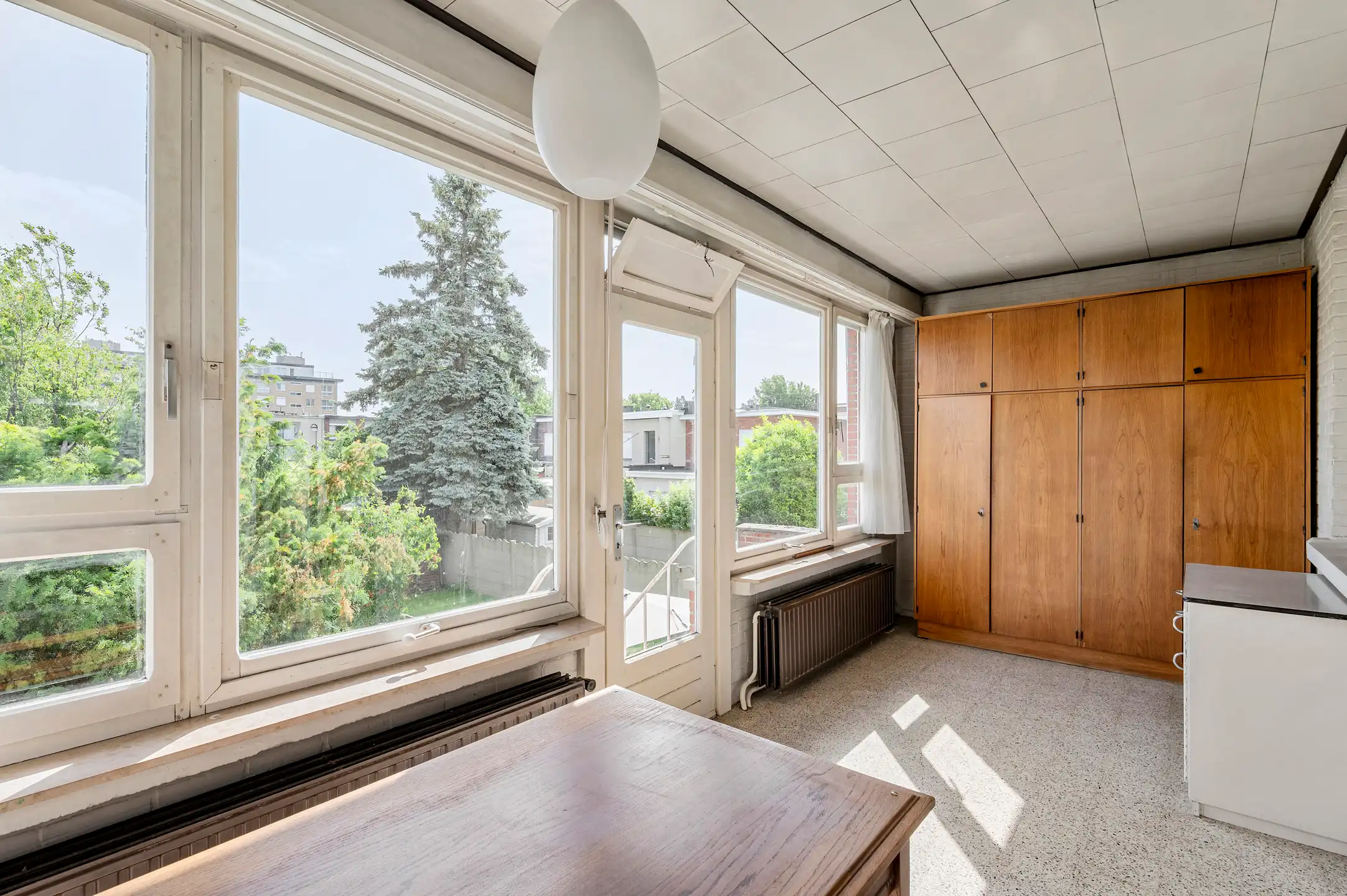 Te renoveren woning met garage én tuin foto 14