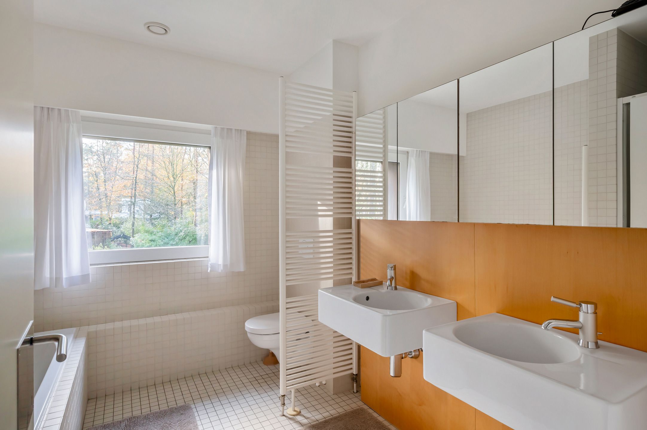 Ruime architecturale villa met 5 slaapkamers  foto 30