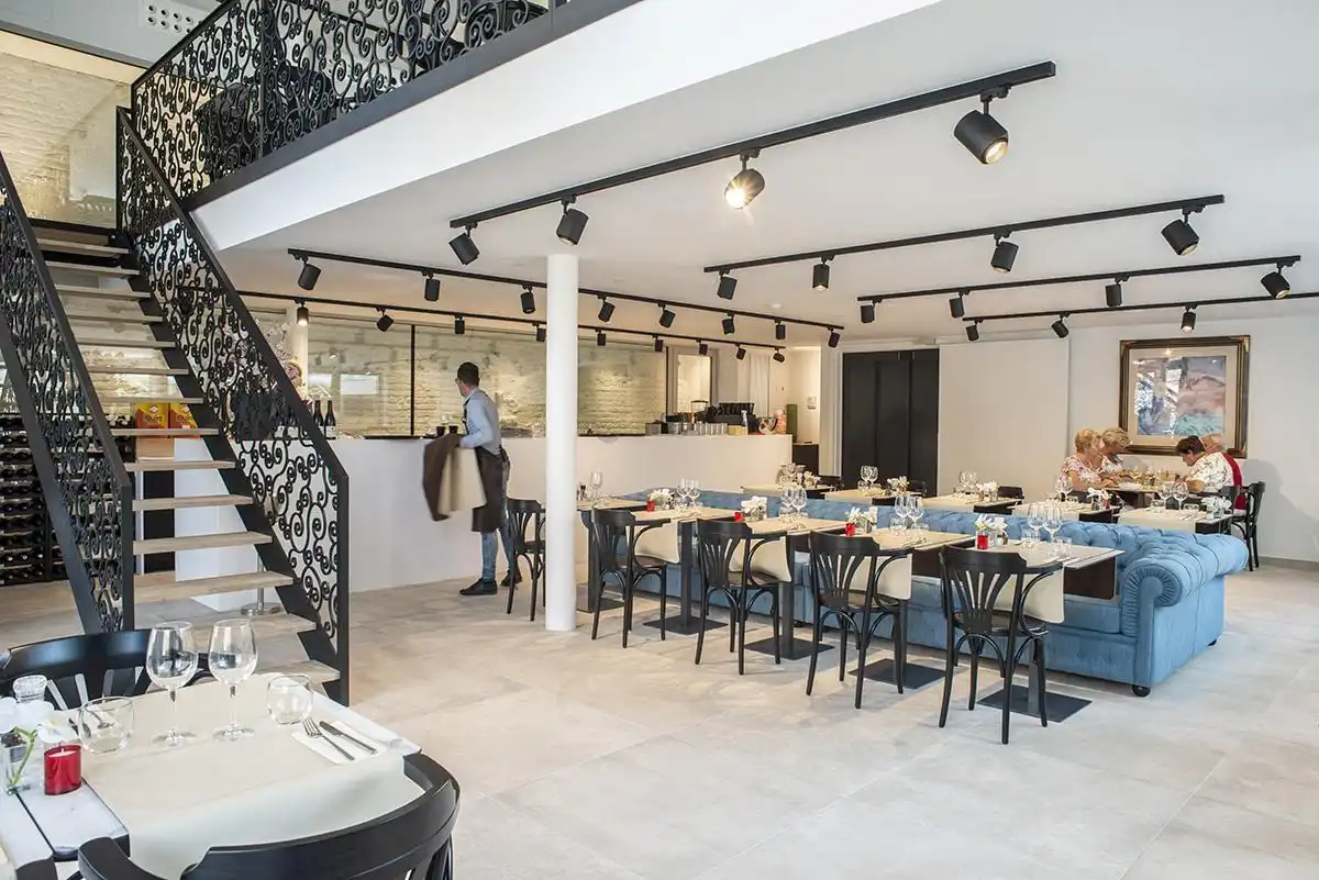 Uiterst goed onderhouden assistentieflat (55m² + 11m² terras) met 1 slaapkamer te Nieuwpoort.  foto 14