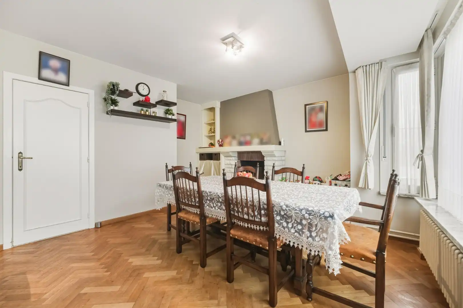 Instapklare, lichtrijke bel-etage woning met ruime garage en terras op centrale ligging foto 4