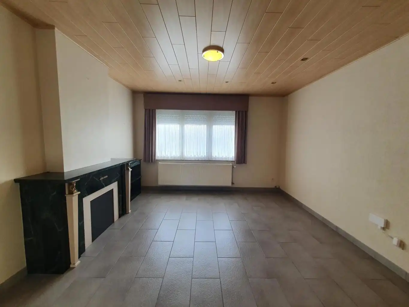 Halfopen bebouwing met 3 slpks, kelder, zolder en tuin foto 5