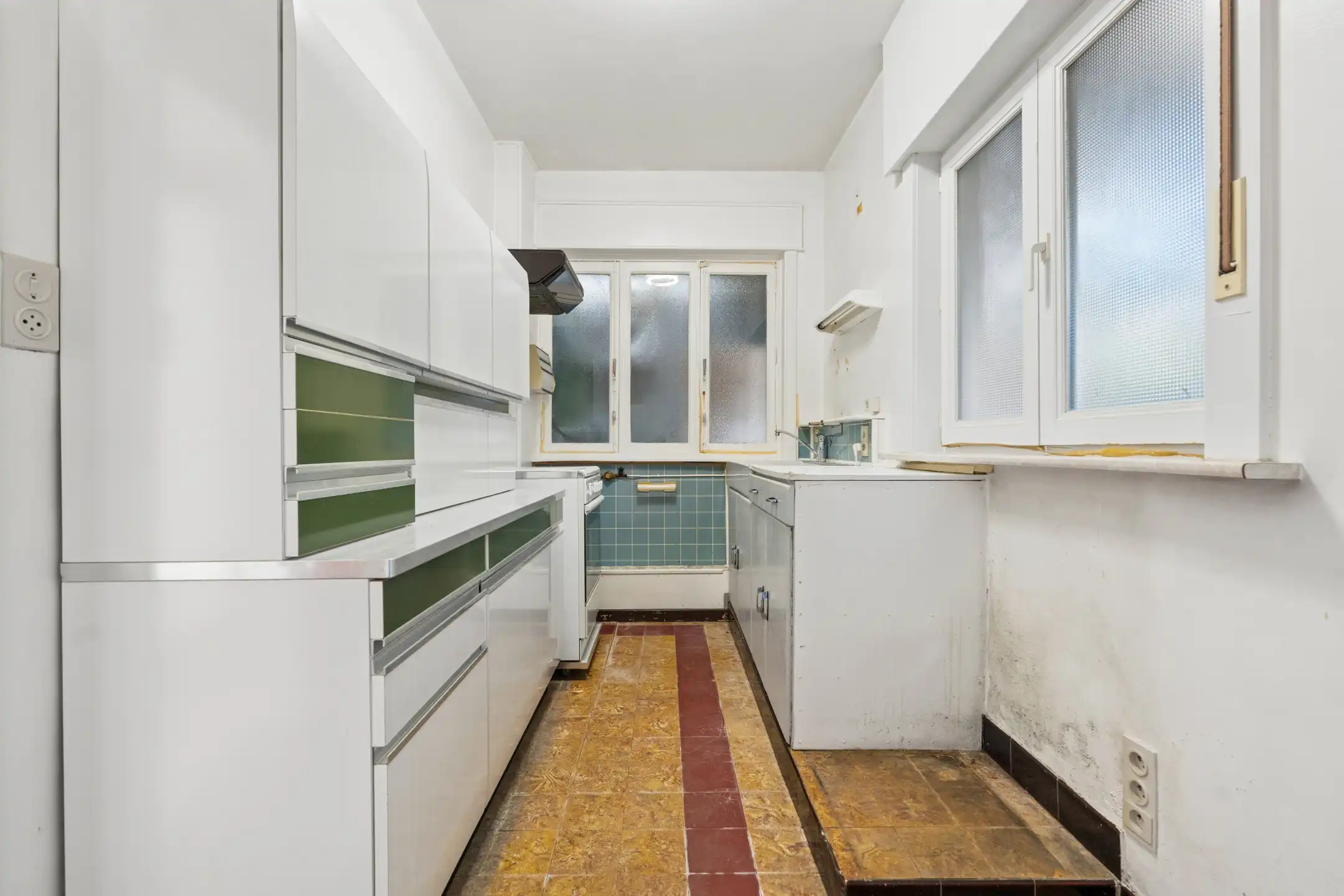   Te renoveren woning op rustige ligging  foto 3