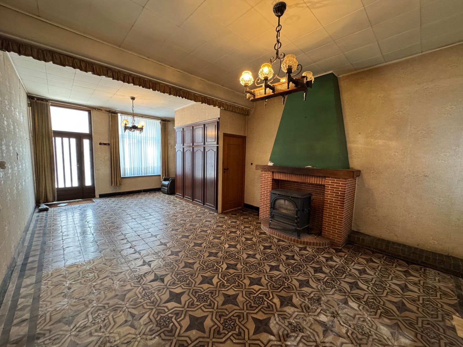 Gunstig gelegen woning met 2 slaapkamers en koer foto 2