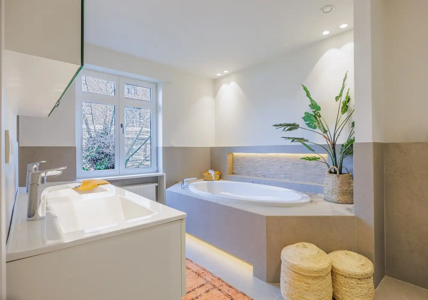 Exclusieve gerenoveerde koppelvilla vlak bij zee met 8 slaapkamers foto 20