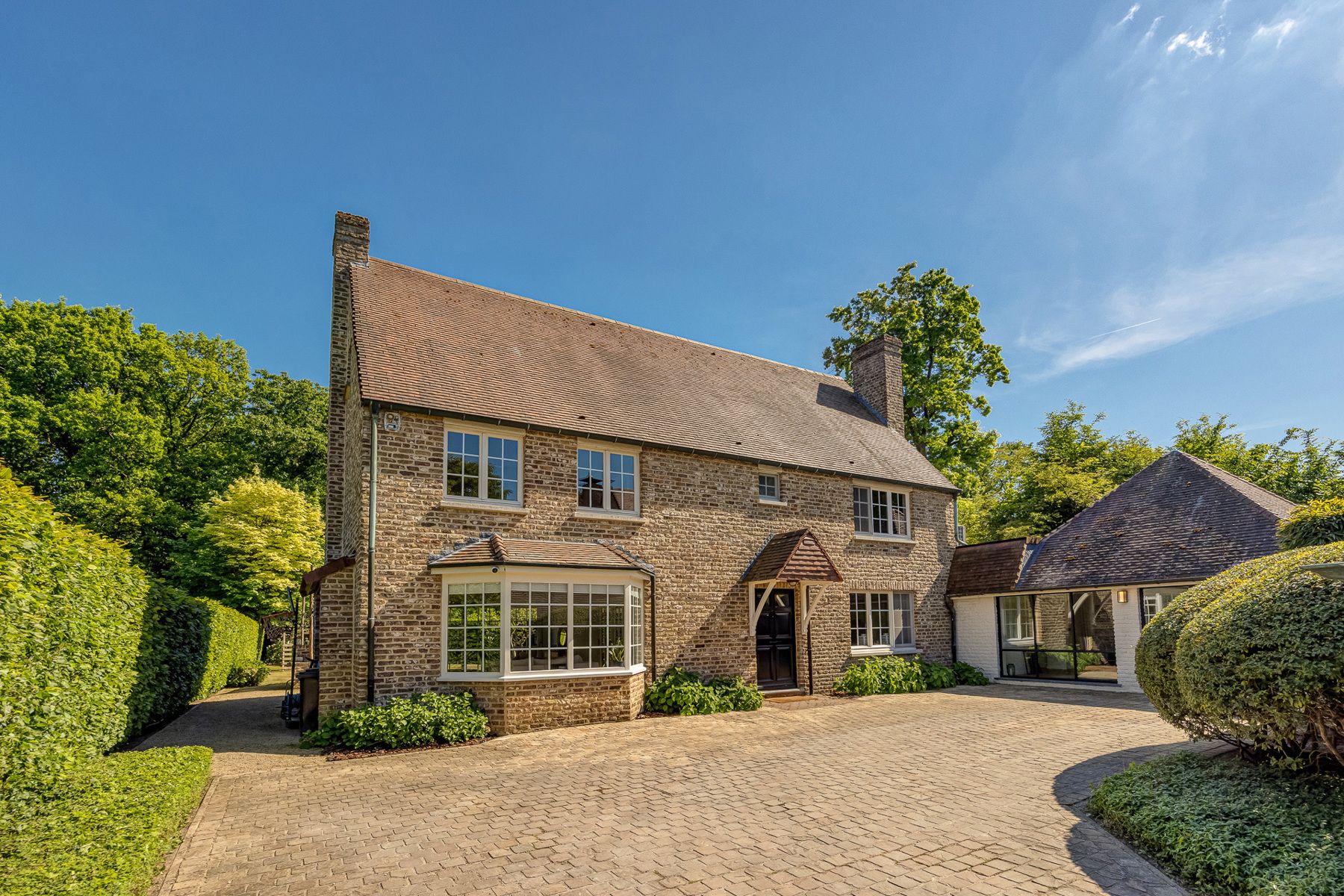 Stijlvolle cottage villa met 5 slpks en polyvalente ruimte foto {{pictureIndex}}