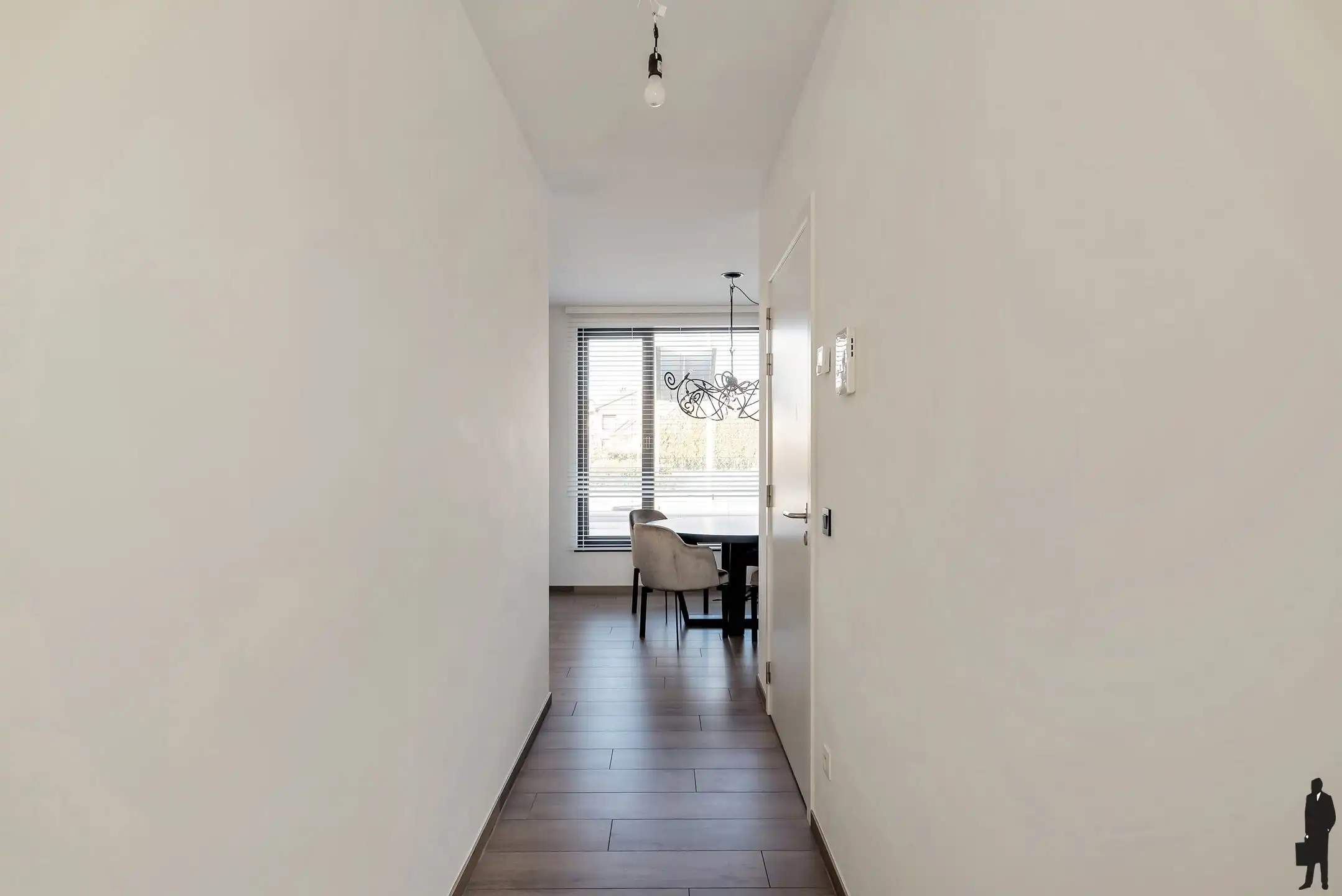 Zeer stijlvol 2 slpk. appartement met 2 staanplaatsen en berging te Hoogstraten - Meer! foto 6