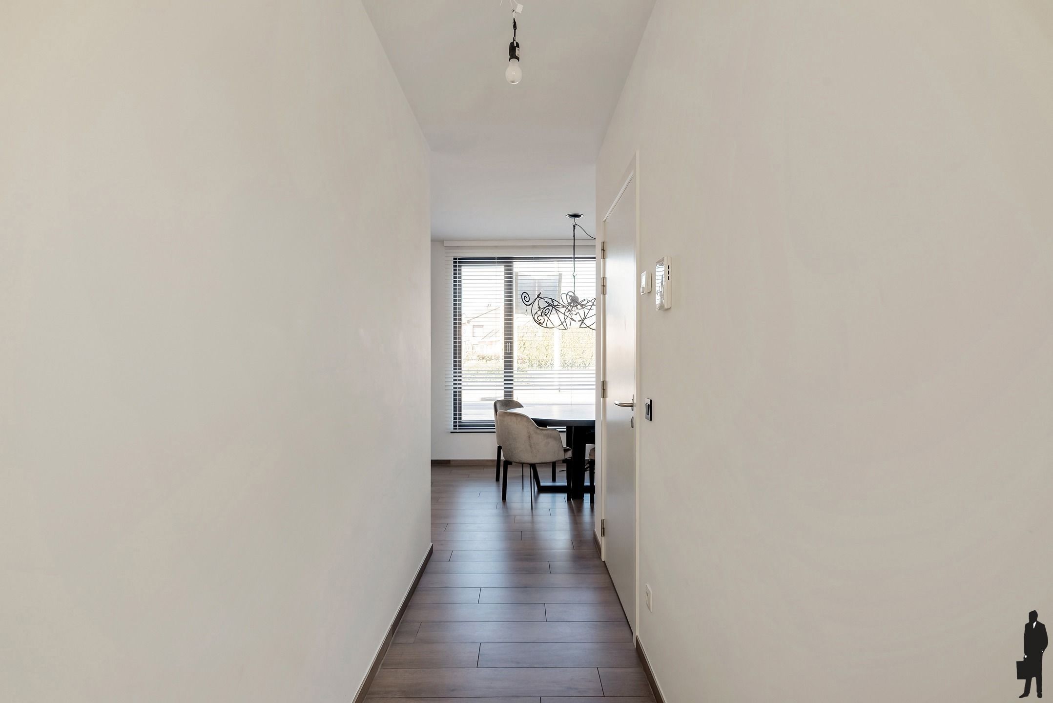 Zeer stijlvol 2 slpk. appartement met 2 staanplaatsen en berging te Hoogstraten - Meer! foto 6