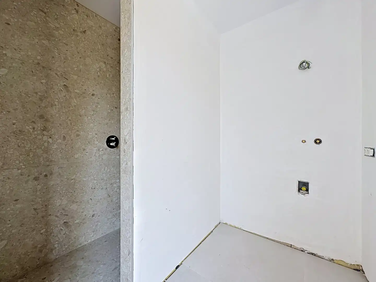Nieuwbouw appartement met tuintje. foto 6