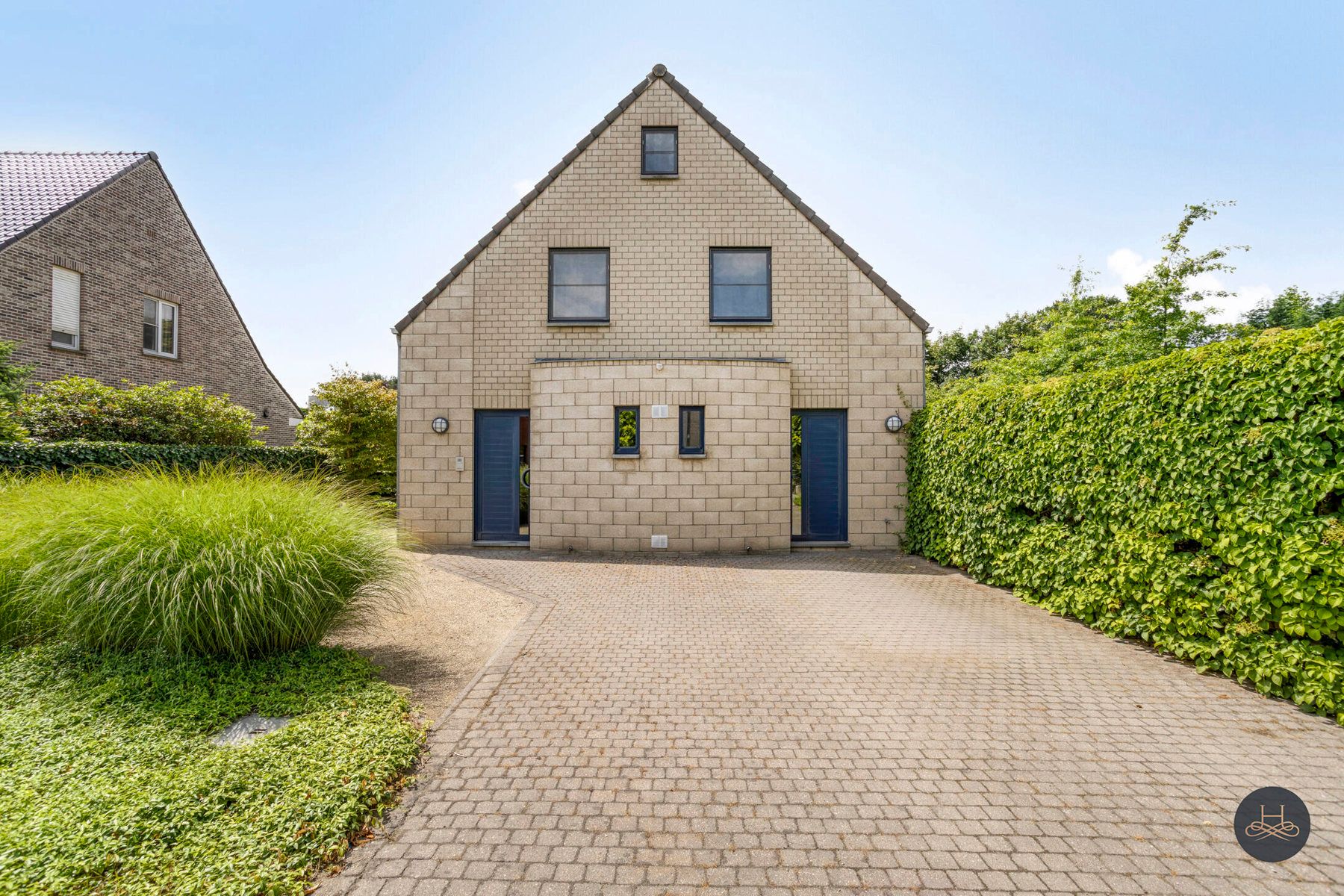 Energiezuinige, vrijstaande woning met prachtige tuin foto {{pictureIndex}}