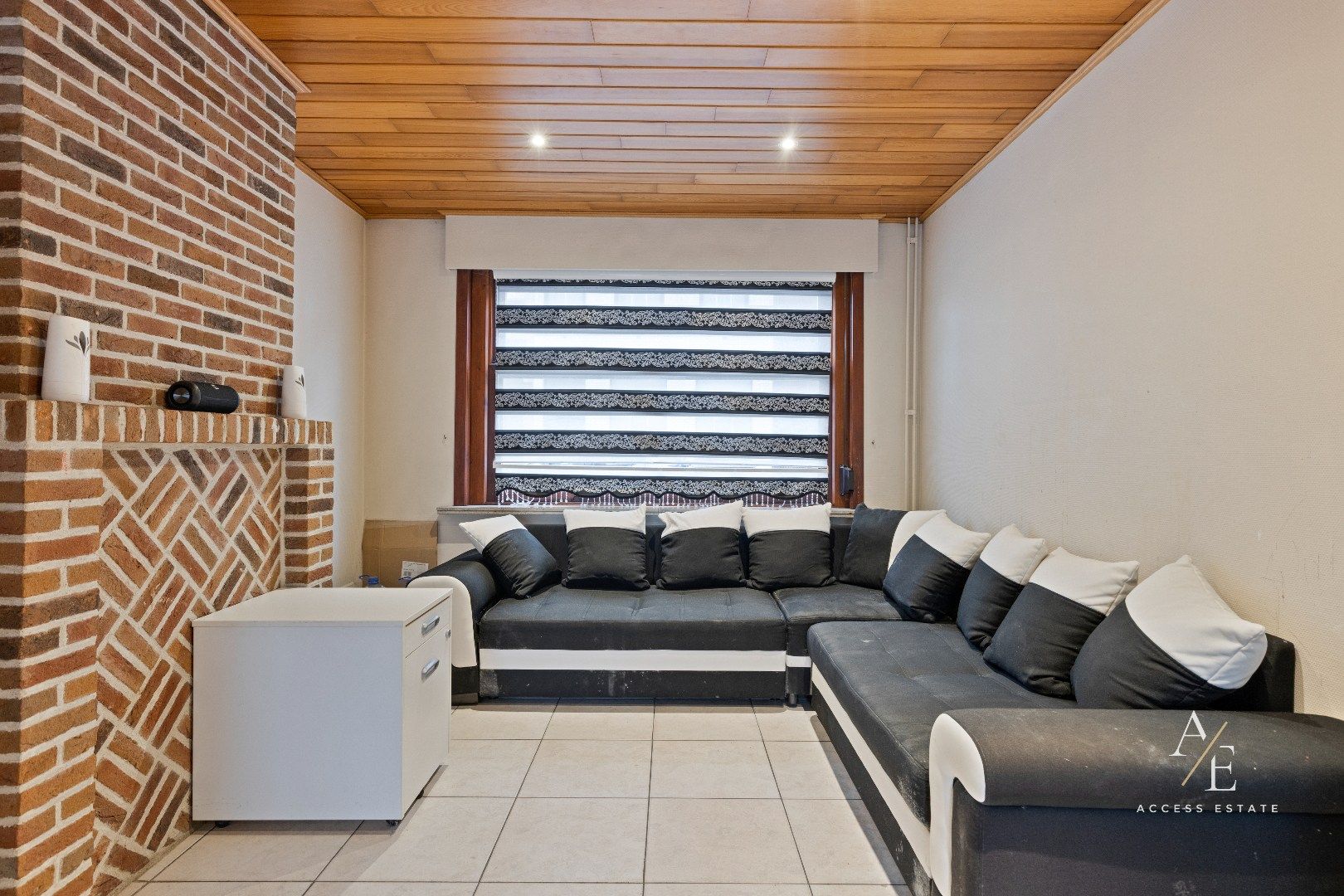 EEKLO - Uitstekend gelegen instapklare gezinswoning/ investeringsopportuniteit met tuin foto 4