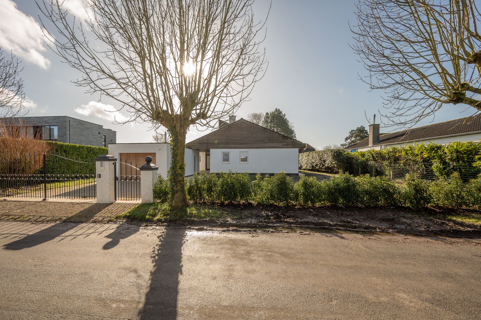 Charmante woning met 4 volwaardige slaapkamers, zonne terras en grote tuin met garagebox foto 2