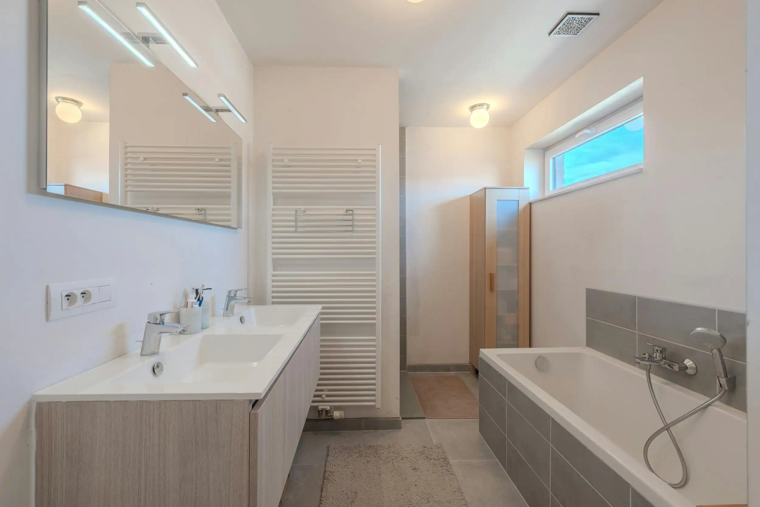 Recente woning (2019) met 3 slaapkamers en zongerichte tuin! foto 16
