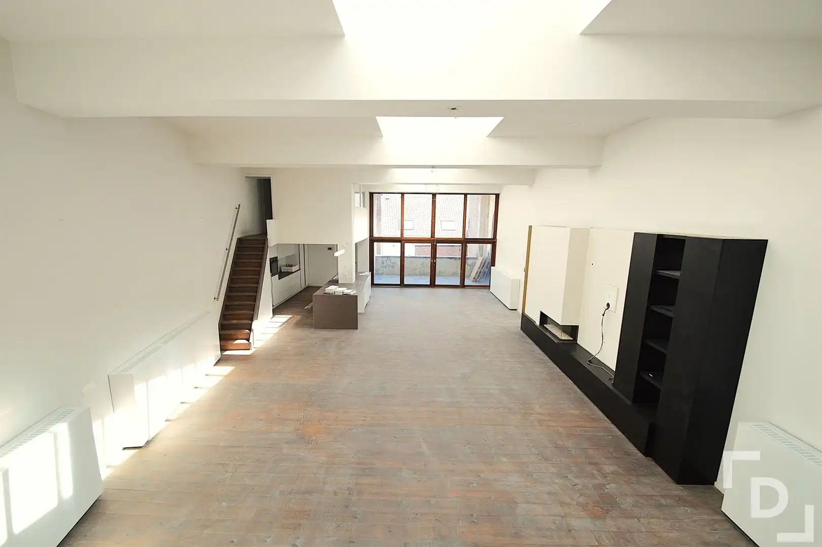 Exclusieve en ruime loft te koop in het hart van Ieper. foto 12