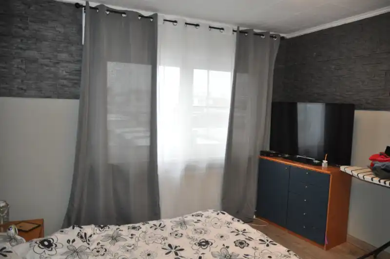 Mooi afgewerkte hoekwoning met 4 slaapkamers en uitgerust met zonnepanelen. foto 14