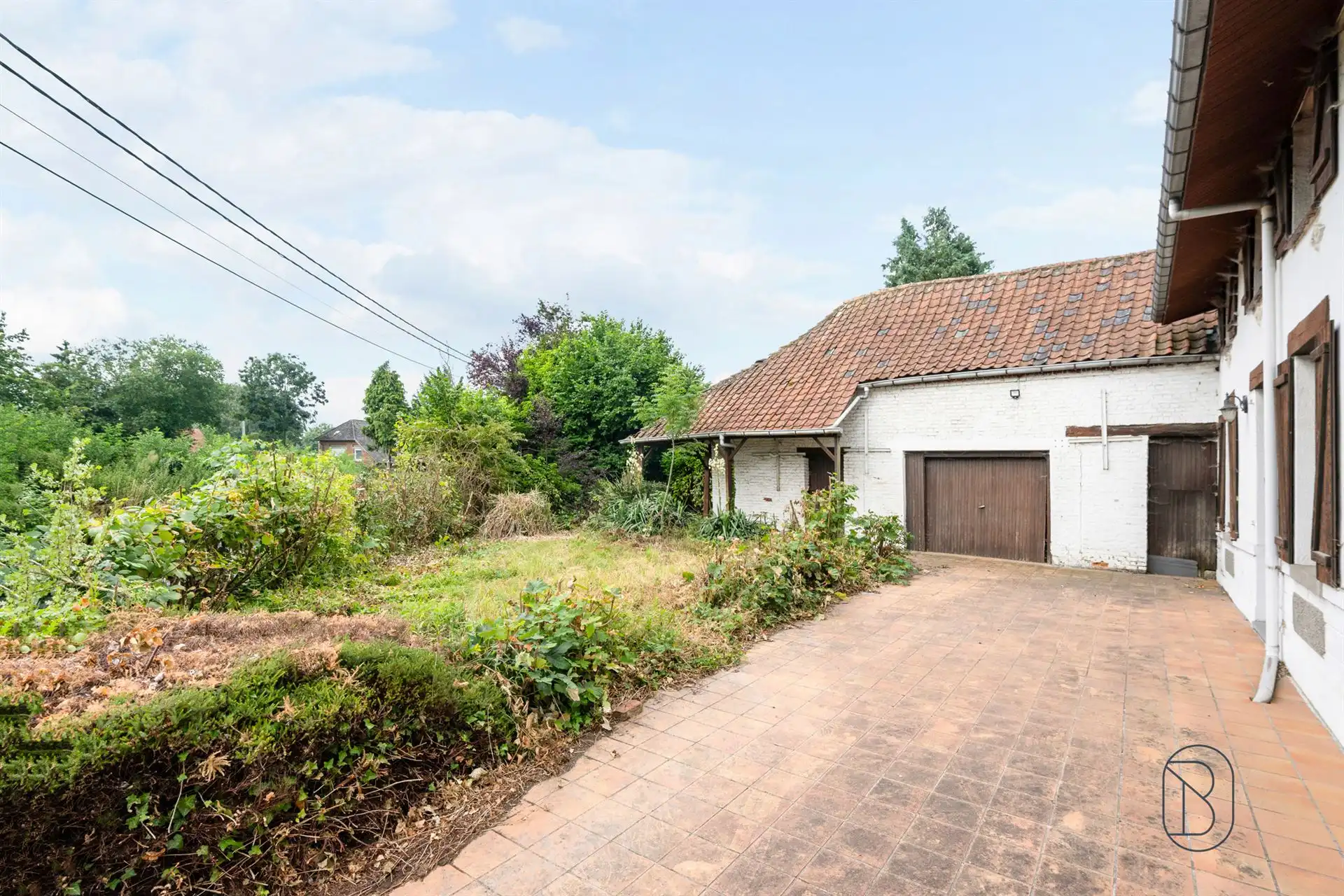 Charmante te renoveren hoeve met hangar op 36 are! foto 3