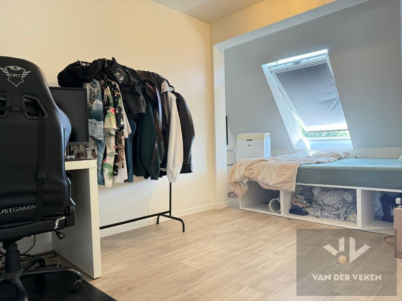 Stijlvol duplexappartement met 2 SLPK in hartje Hasselt foto 10