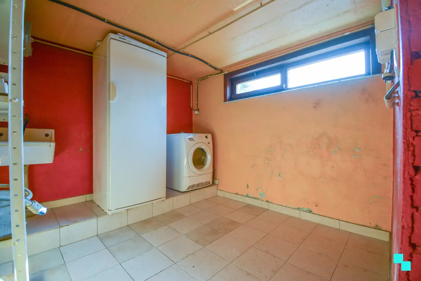 Aantrekkelijke, te renoveren woning op 11.575 m² te Roeselare foto 21